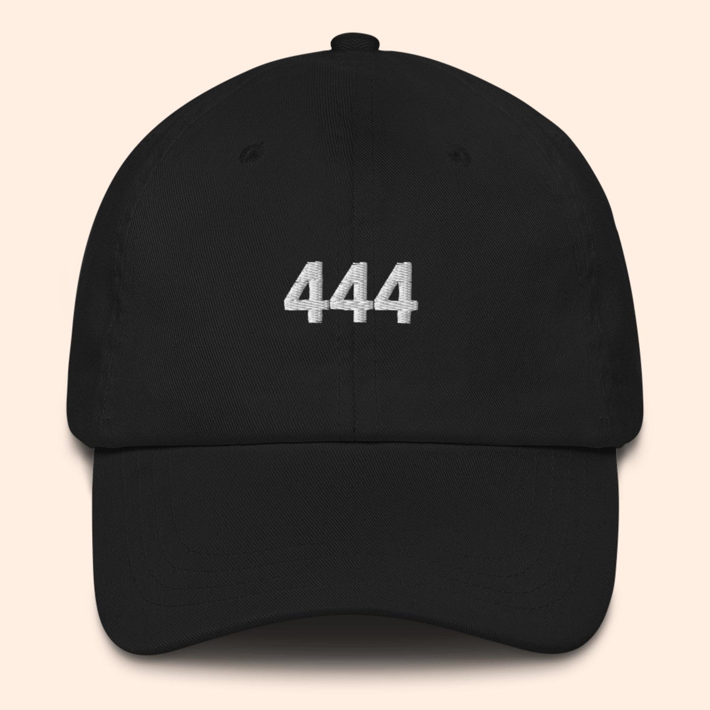 Sombrero con número de ángel 444